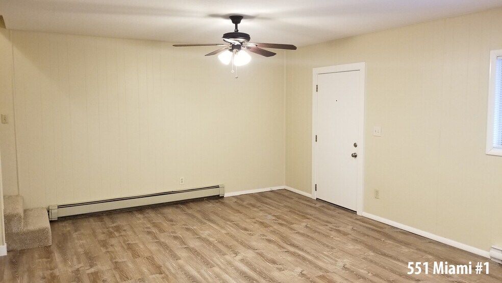 Lving - 551 Miami Rd