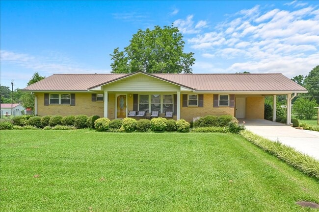Primary Photo - 3 Bedroom, 2 Bath home.