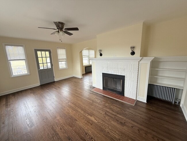 Building Photo - 89 Hillside Ave