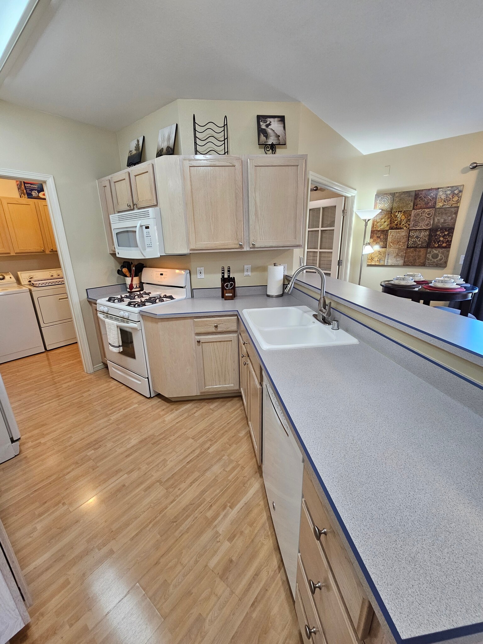 Building Photo - 3030 Lore Rd