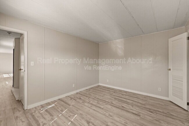 Building Photo - 4608 E 472 Rd