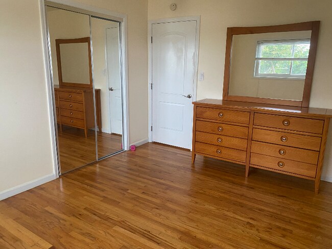 Building Photo - 21418 Meyler St