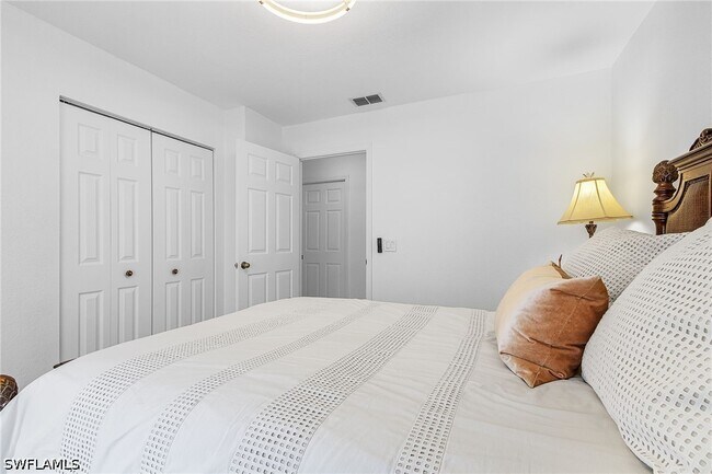 Building Photo - 760 Wiggins Lake Dr