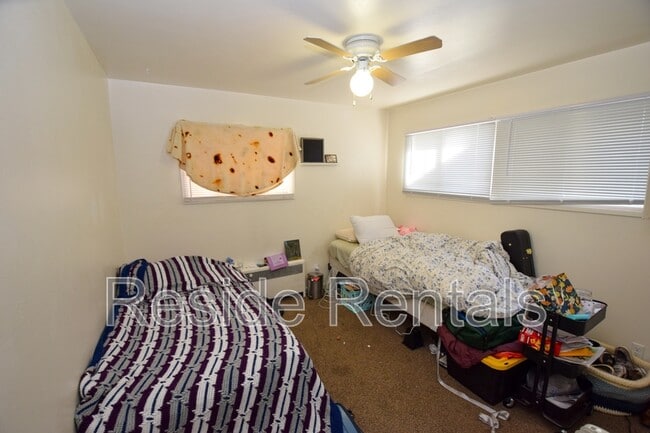 Building Photo - 686 Darwin Ave