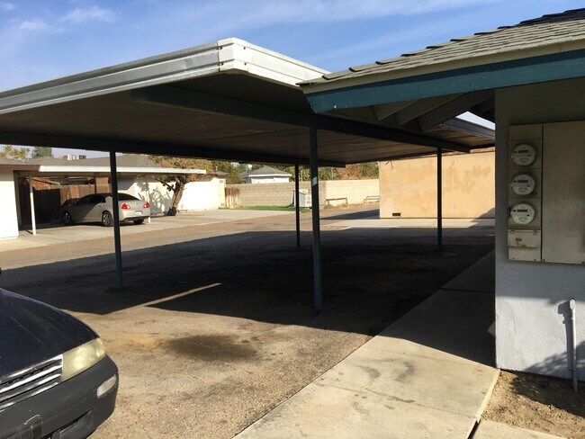 Building Photo - 4704 Planz Rd