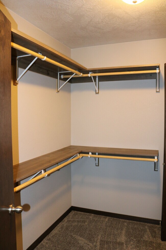 Building Photo - 3604 S Outfield Cir