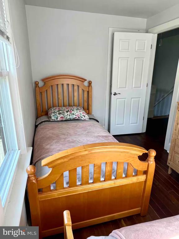 Building Photo - 12 Birch Ave