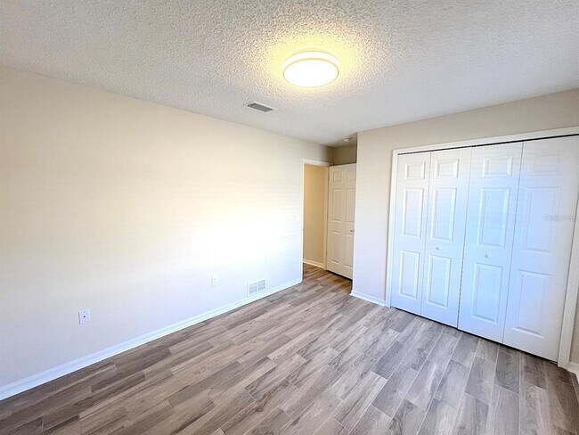 Building Photo - 48 Pennsylvania Ln