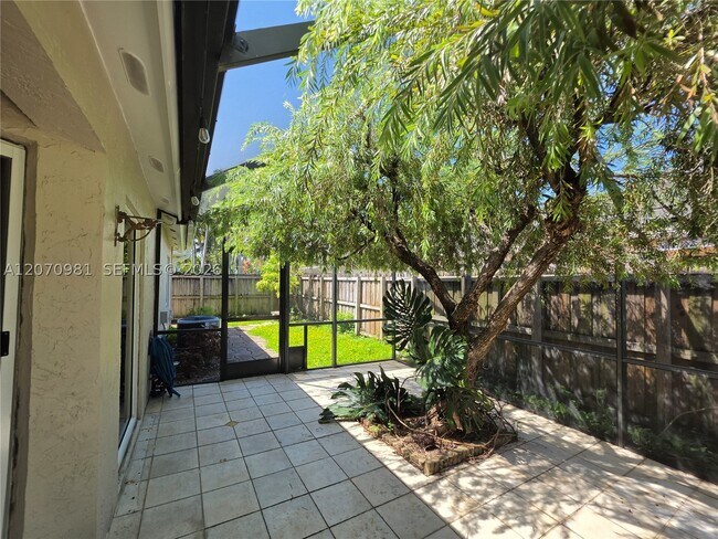 Building Photo - 10076 NW 51st Terrace