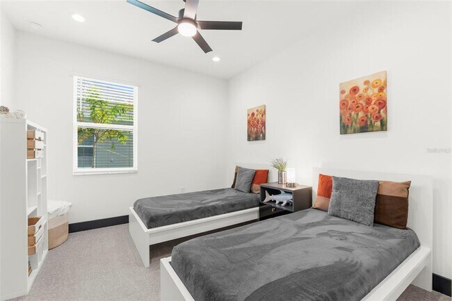 Building Photo - 8756 Windlass Cv