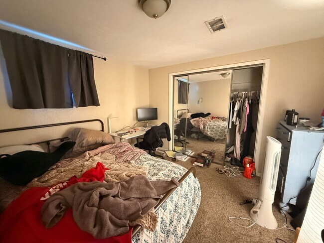 Building Photo - Spacious South Denver Home Near DU, Wash Park & Light Rail!!!
