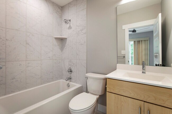 Building Photo - 4 Bedroom/4 Bath St Joseph Home- Available...