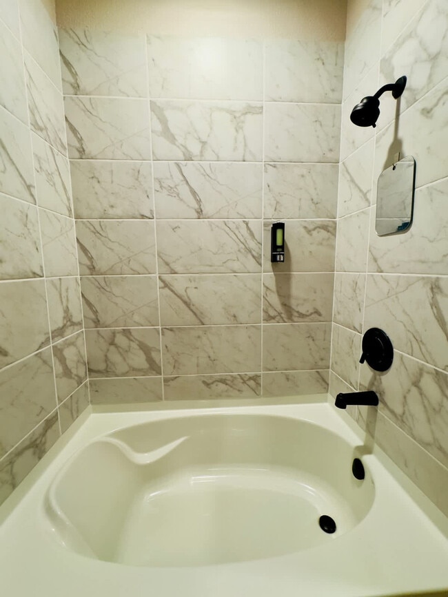 Building Photo - 12208 Tech Ridge Blvd