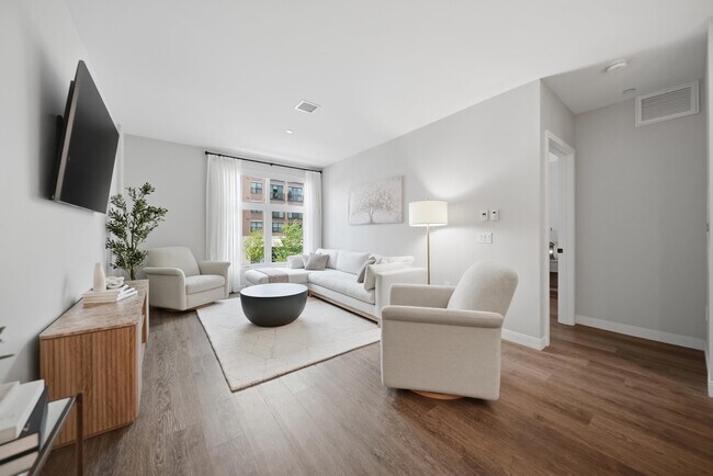 Building Photo - 18 Artisan Dr