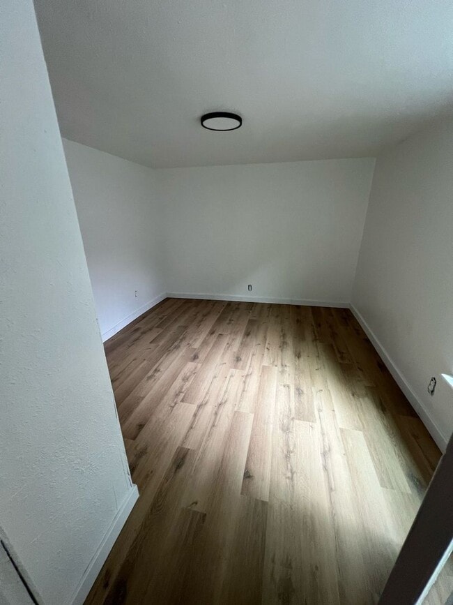Building Photo - 4 Bed, 2 Bath Home Near Downtown San Antonio