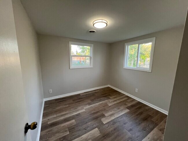 Building Photo - 26835 S Linden Ln