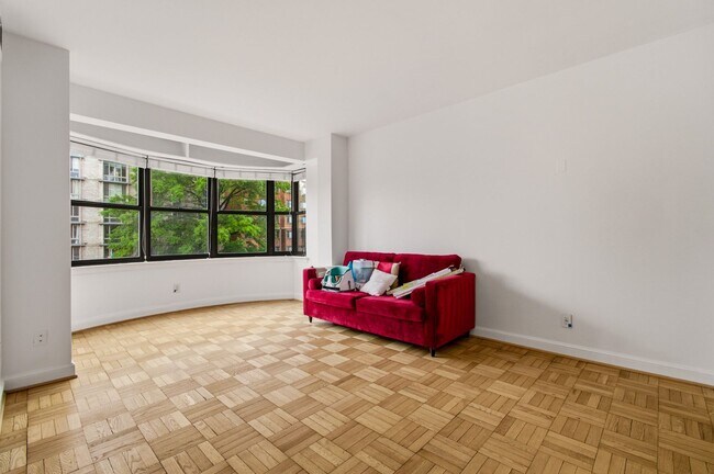 Building Photo - 2515 K St NW