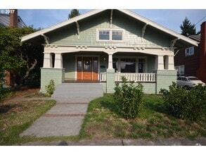 Building Photo - Classic Old Portland Craftsman