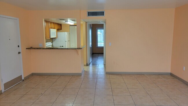 Building Photo - 8628 Tahoe Ct