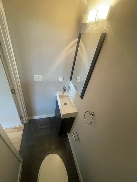 Building Photo - 1439 N Franklin St