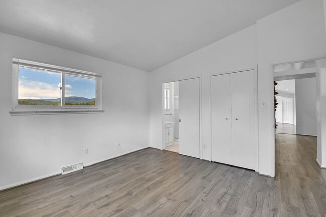 Building Photo - 27828 Fireweed Dr