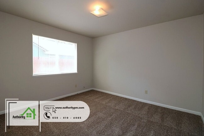 Building Photo - 1729 Marigold Way