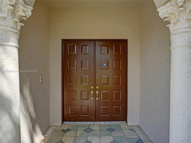 Building Photo - 16291 Bristol Pointe Dr