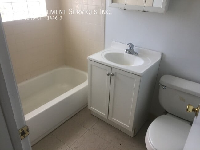 Building Photo - 1446 W 92nd St