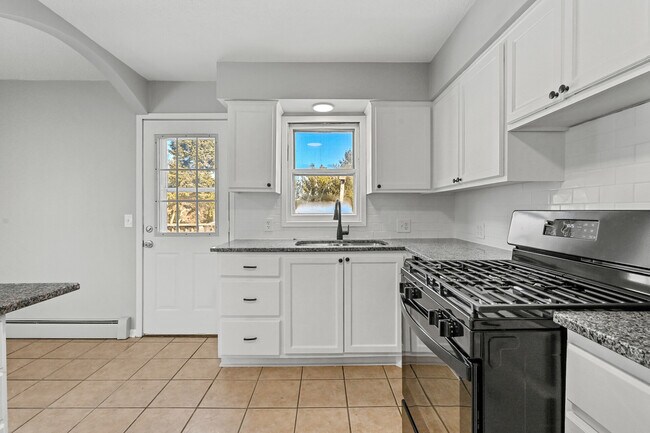 Building Photo - 16601 Eldorado St NW