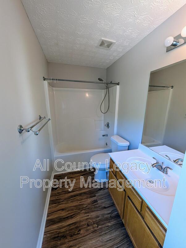 Building Photo - 117 Brockett Dr