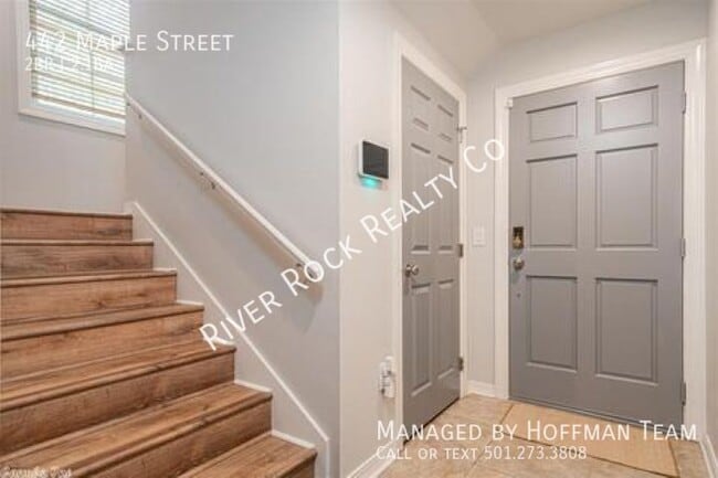 Building Photo - 442 Maple St