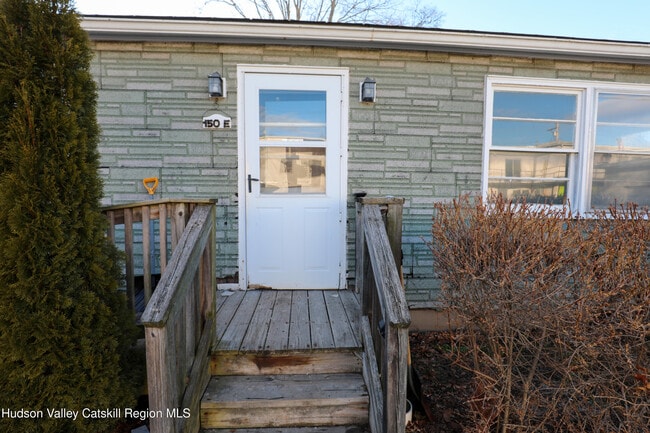 Building Photo - 150-154-154 W Main St
