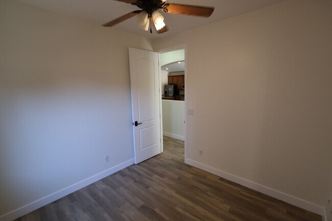 Building Photo - Remodeled 4 Bed 2 Bath Home.