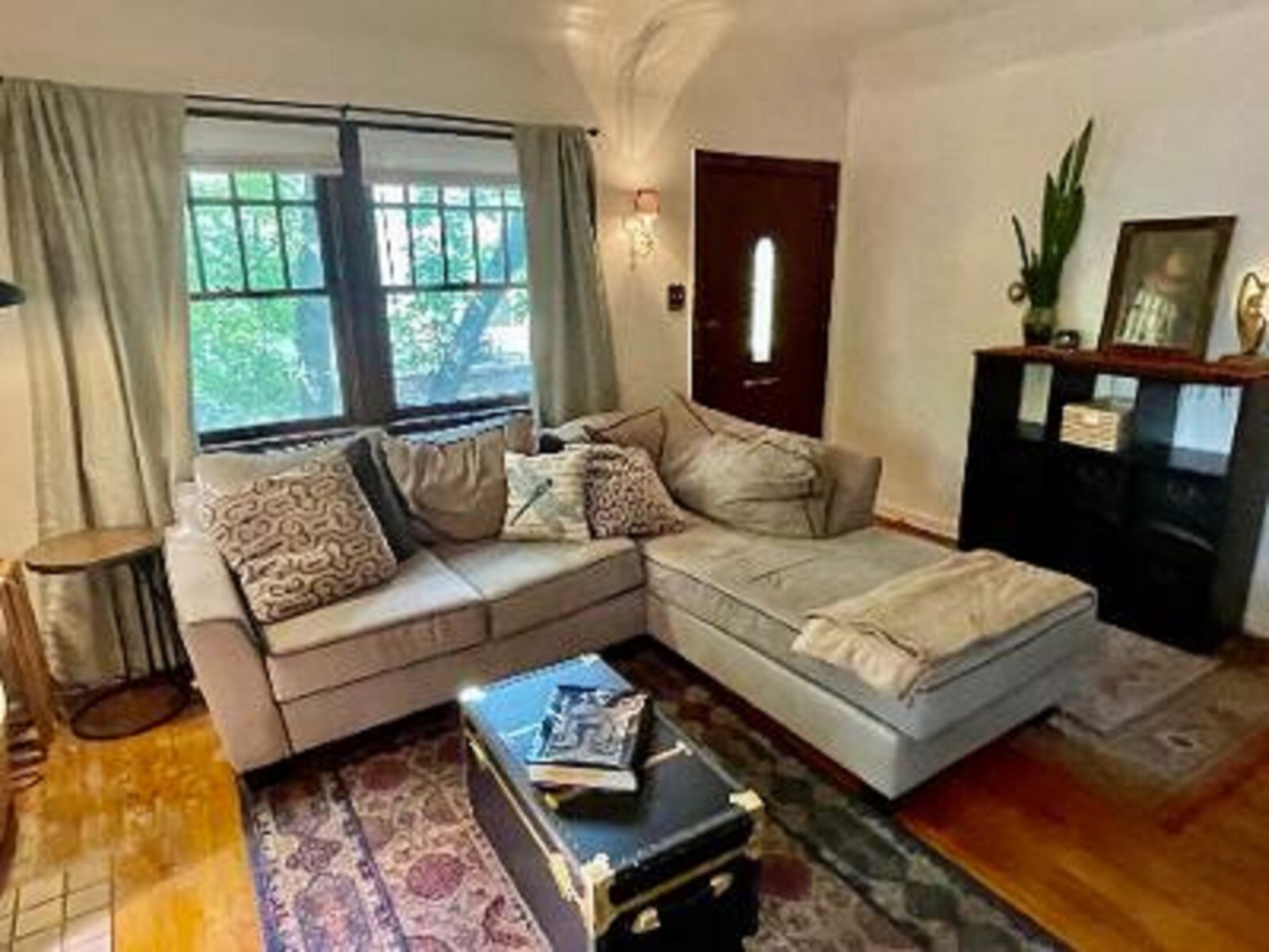 living room - 1110 S 900 E