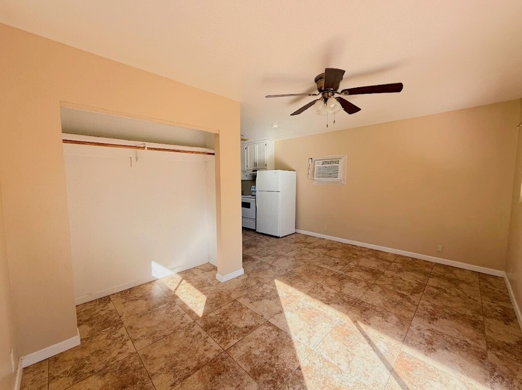 Building Photo - 455 Columbia Ave