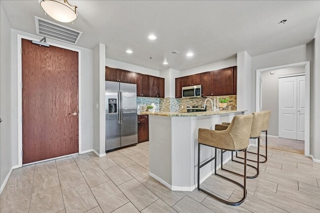 Building Photo - Gorgeous Condo at One Las Vegas!