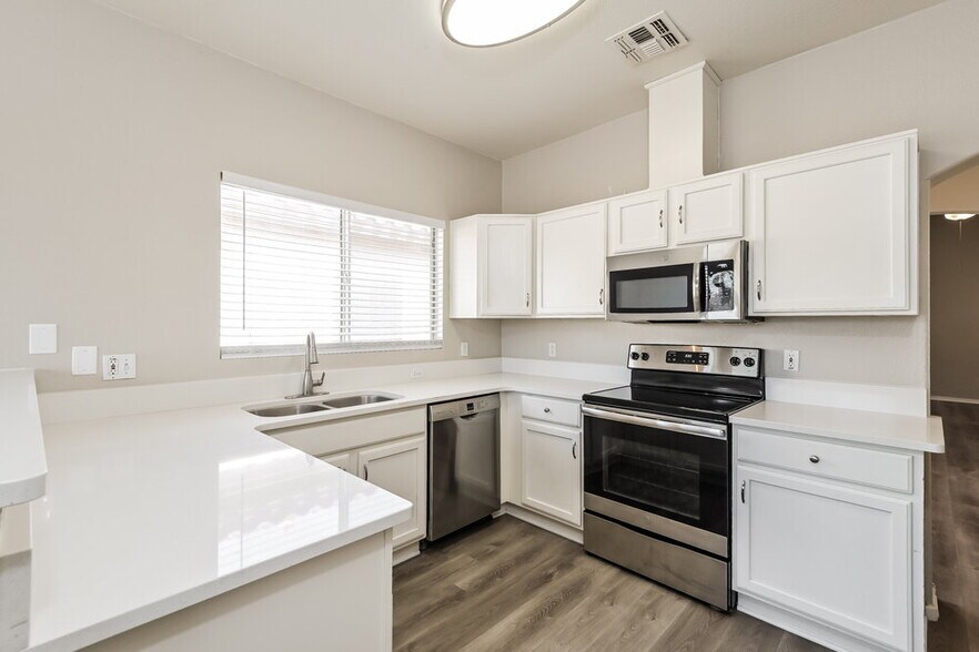 Building Photo - 7431 W Dream Maker Pl