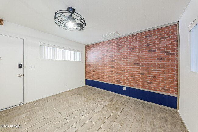 Building Photo - 18422 N 30th Ln