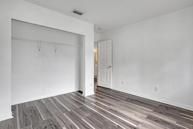 Building Photo - 176 Bellezza Terrace