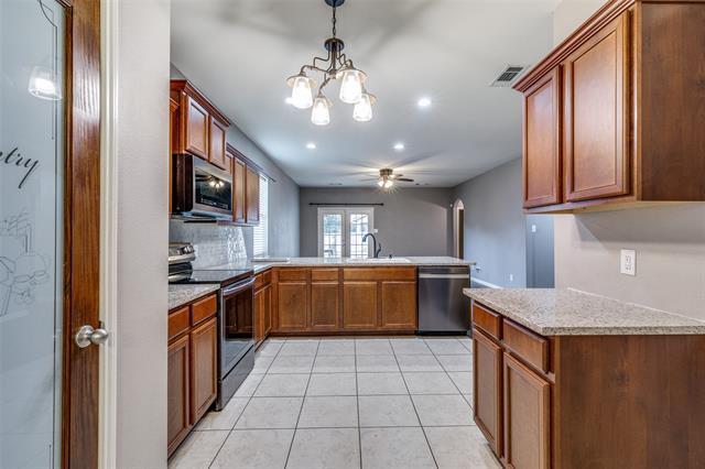 Building Photo - 8901 Highland Orchard Dr