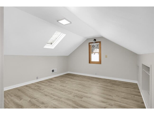 Building Photo - 3744 Perry Ave N