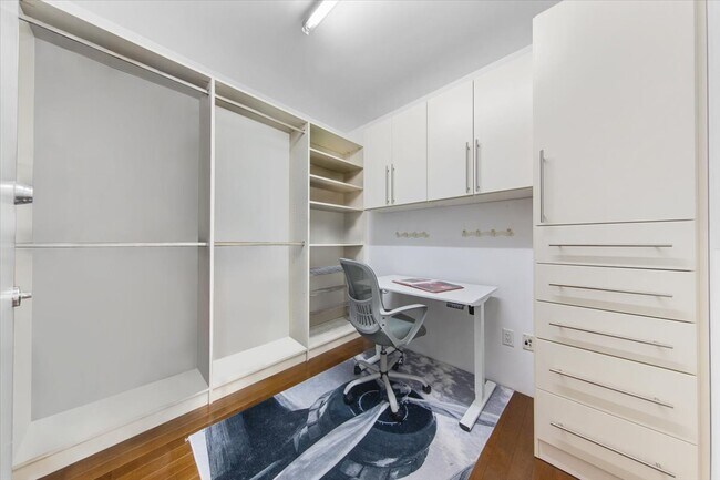 Building Photo - 401 N Wabash Ave