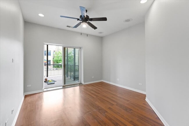 Building Photo - 7717 N Marshfield Ave