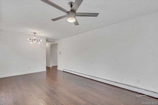 Building Photo - 10 Sandhage Dr