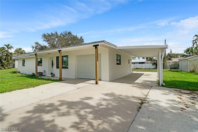 Building Photo - 18659 Sarasota Rd