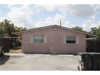 Building Photo - 3960 SW 51st St