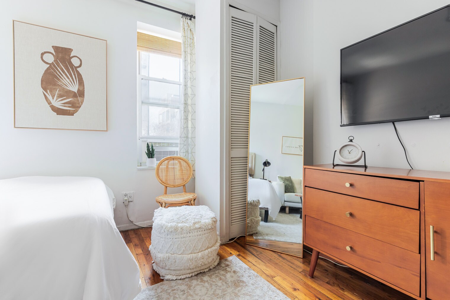 Building Photo - 765 Washington St