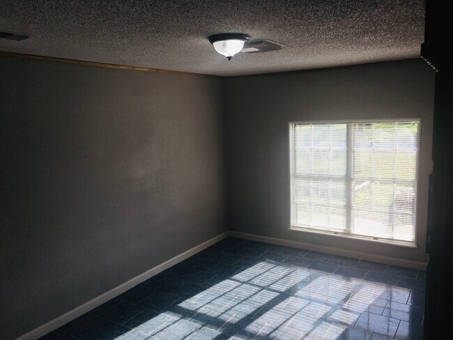 Building Photo - 19135 County Rd 520A