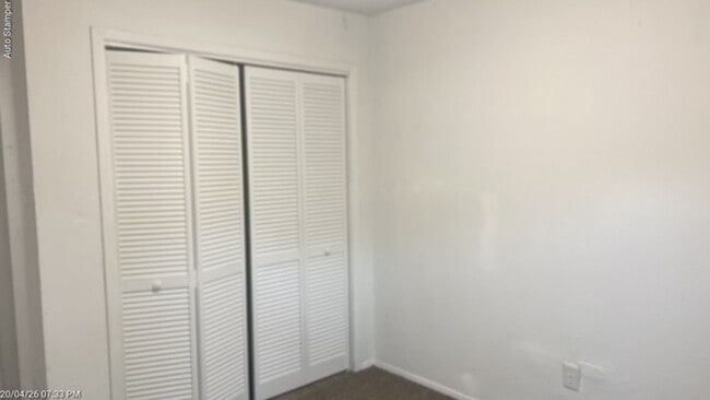 Building Photo - 405 Bryan Dr