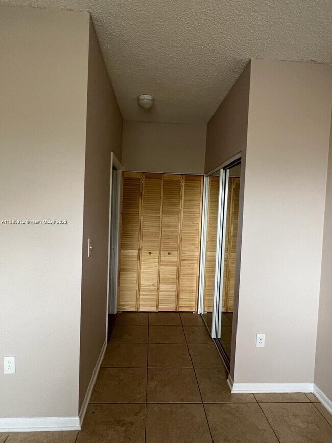 Building Photo - 1851 NW 96th Terrace